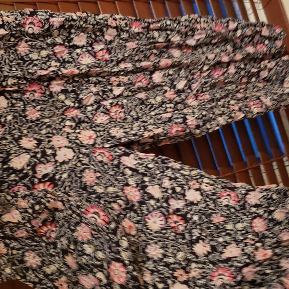 Loft jumpsuit - Picture 2 of 5